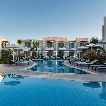 Oneiro Boutique Tigaki