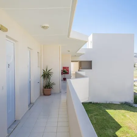 Oneiro Boutique Aparthotel 4*